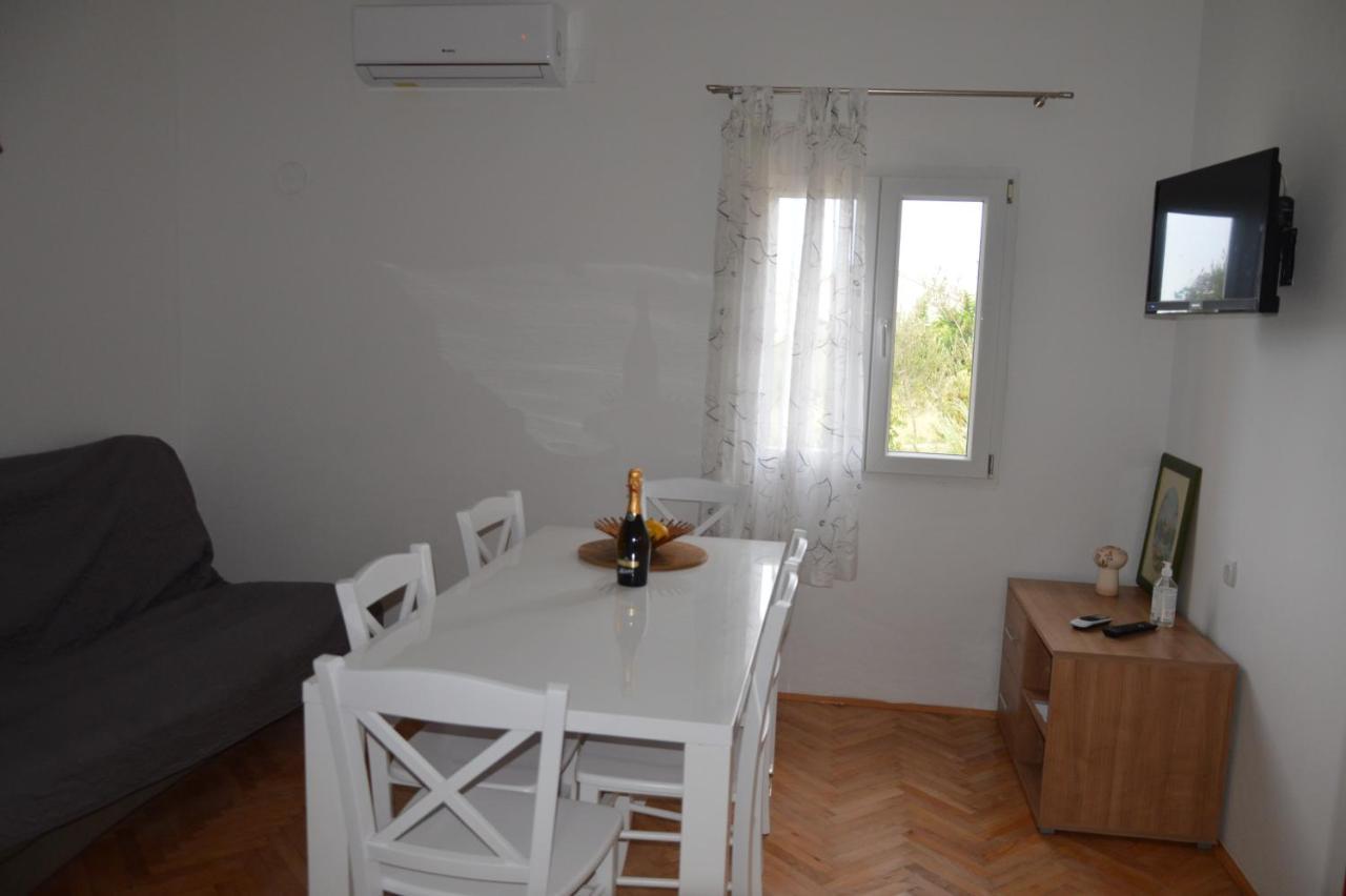 Apartments By The Sea Stara Novalja, Pag - 9396 エクステリア 写真